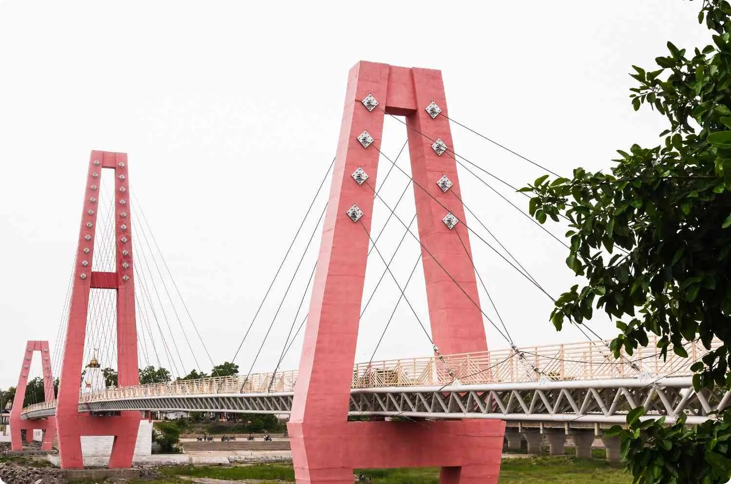 CABLE STAYED BRIDGE AT THAKURAIN TOLA (C.G)